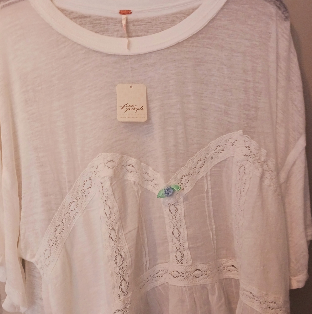 Free people t-shirt